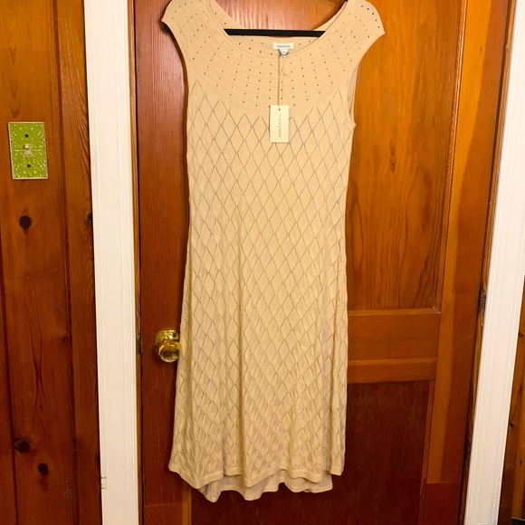 Sundance Dresses & Skirts - Light weight sweater dress